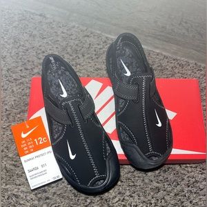 Boys Nike Sunray sandals size 12c